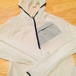 NIKE lightweight running rain jacket